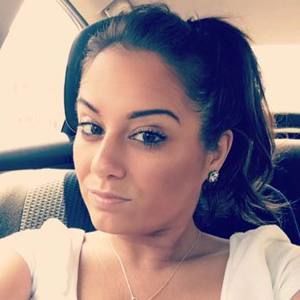 Meet your Posher, Cristina